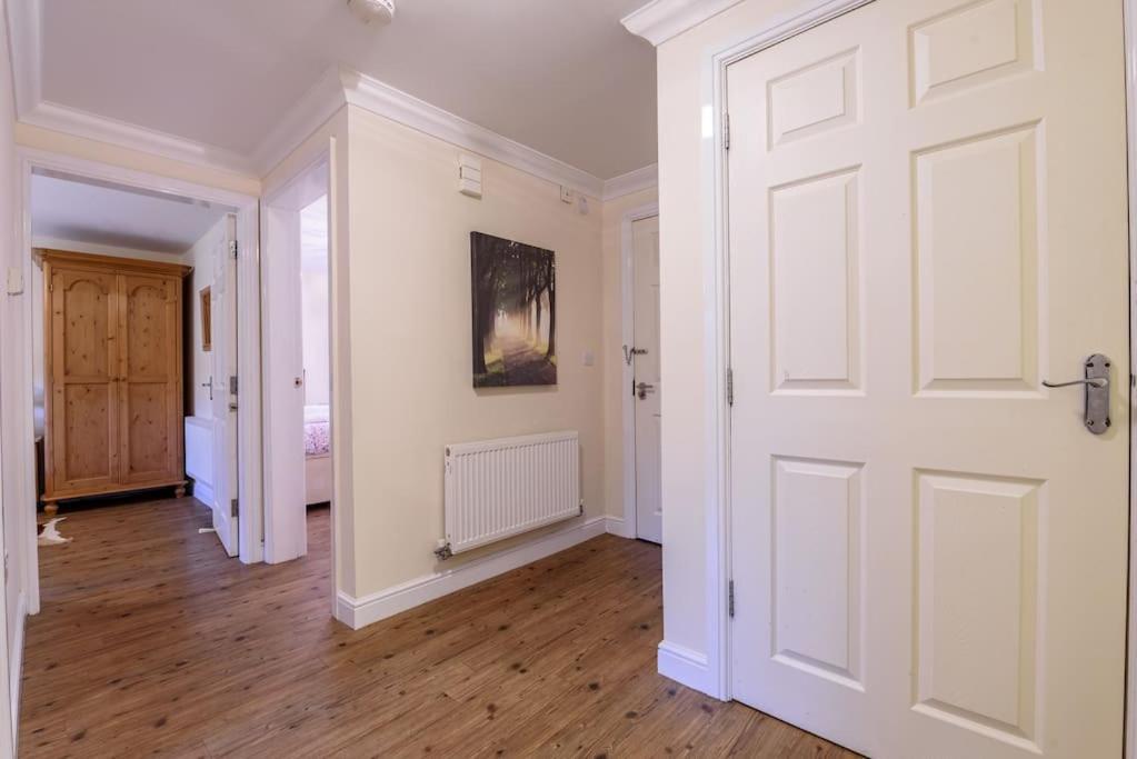 Ingledale Apartment, Ingleton, Yorkshire Dales National Park, Famous Three Peaks, Near The Lake District, Pets Are Welcome Ingleton  Exterior foto