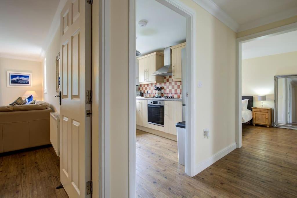 Ingledale Apartment, Ingleton, Yorkshire Dales National Park, Famous Three Peaks, Near The Lake District, Pets Are Welcome Ingleton  Exterior foto